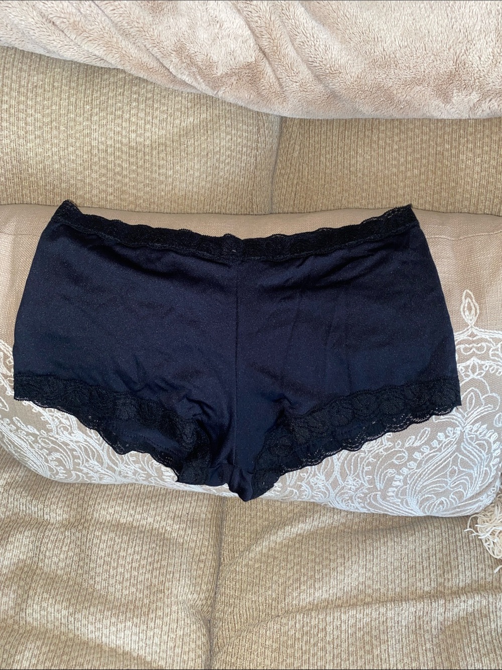 ♠️EUC Black Lace Boy Shorts